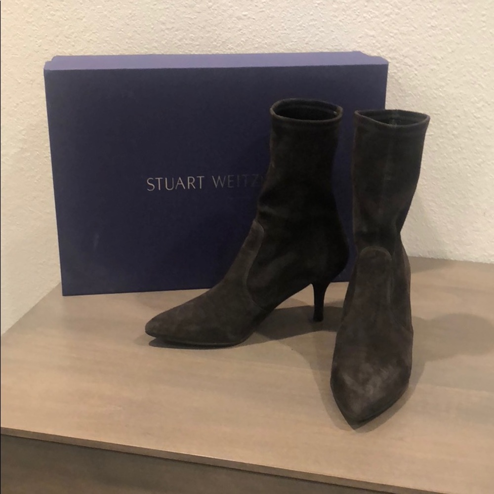 Stuart Weitzman Cling Sock Boot in Anthracie, sz 5